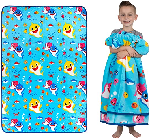 Franco Kids Bedding Super Soft Plush Throw Blanket, 62 in x 90 in, Baby Shark