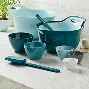 mixing bowls, kitchen bowls, spatulas, measuring cups, baking