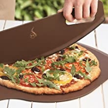 phenolic paper pizza cutter; pizza cutter; pizza rocker; light weight pizza cutter; dishwasher-safe